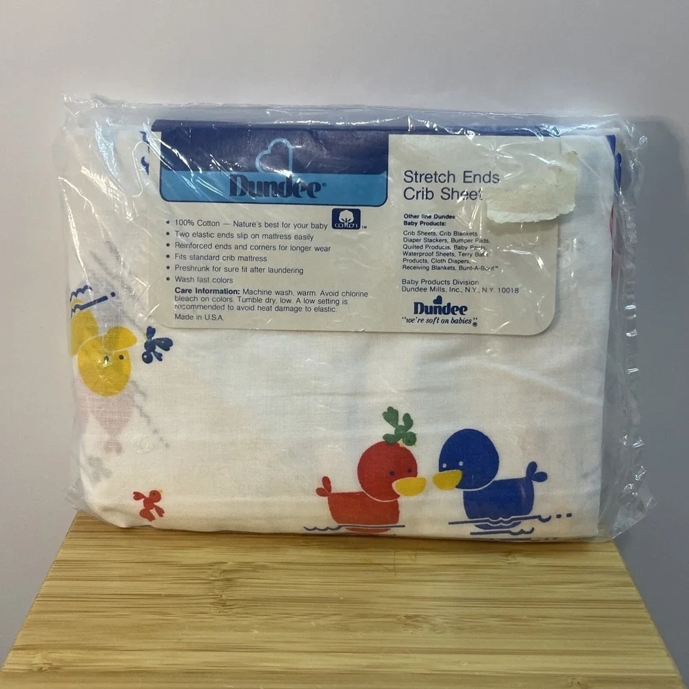 VTG Dundee Crib Sheet 28 X 52 IN Ducks Primary Colors NOS Stretch Ends‎